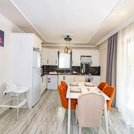 Olive Oyl - With Private Pool For 6 People In Hisaronue Villa