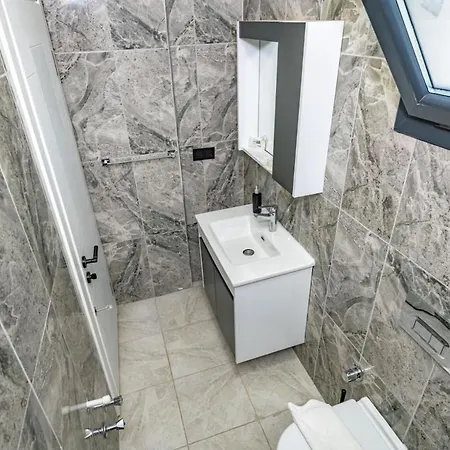 Villa Olive Oyl - With Private Pool For 6 People In Hisaronue