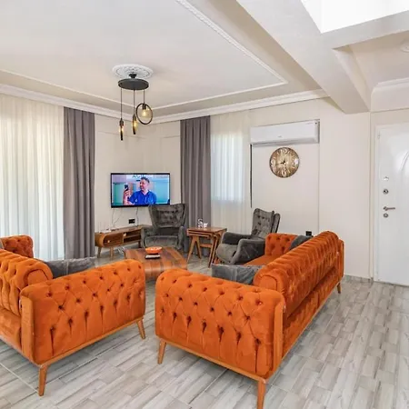 Olive Oyl - With Private Pool For 6 People In Hisaronue Villa Fethiye