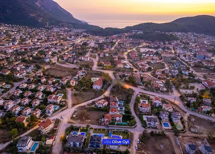 Olive Oyl - With Private Pool For 6 People In Hisaronue Вилла *