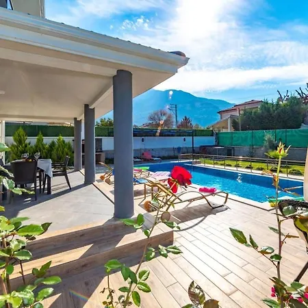 فيلة Olive Oyl - With Private Pool For 6 People In Hisaronue فتحية