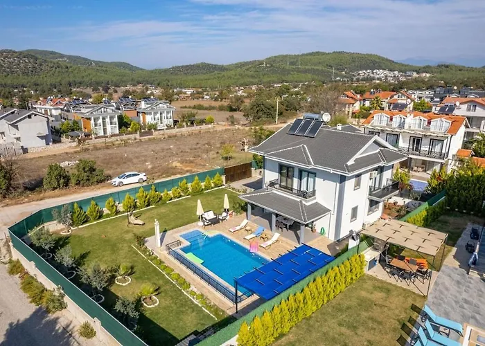 Vila Olive Oyl - With Private Pool For 6 People In Hisaronue *