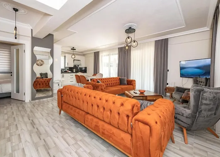 Olive Oyl - With Private Pool For 6 People In Hisaronue *