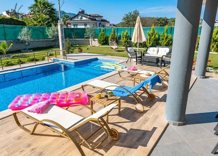 Villa Olive Oyl - With Private Pool For 6 People In Hisaronue *
