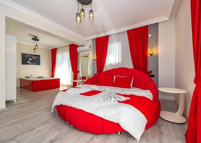 Olive Oyl - With Private Pool For 6 People In Hisaronue Fethiye