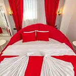 Olive Oyl - With Private Pool For 6 People In Hisaronue Fethiye