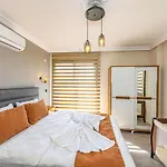 Olive Oyl - With Private Pool For 6 People In Hisaronue Villa