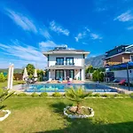 Olive Oyl - With Private Pool For 6 People In Hisaronue Fethiye