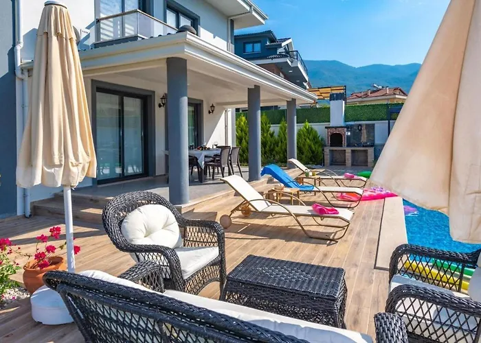 Olive Oyl - With Private Pool For 6 People In Hisaronue Fethiye